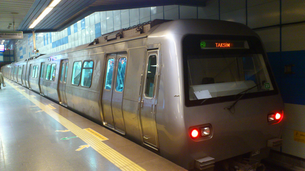 How to Use the Istanbul Metro - a complete guide