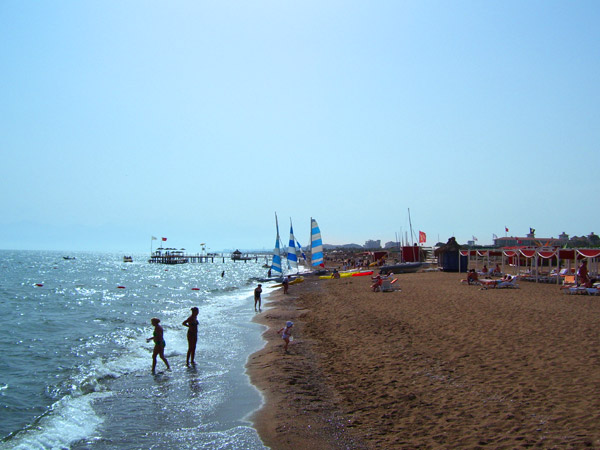 Does Antalya have Sandy Beaches?
