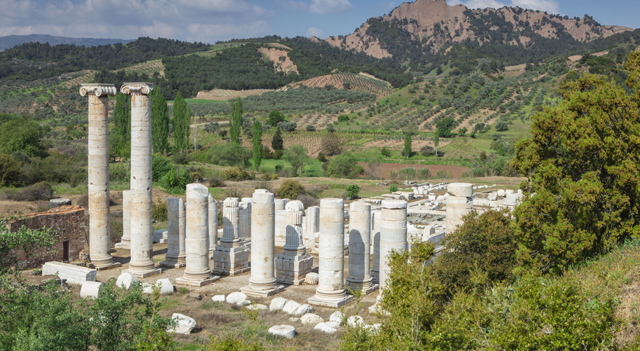 Uncovering Secrets of Sardis and Exploring the Ancient City