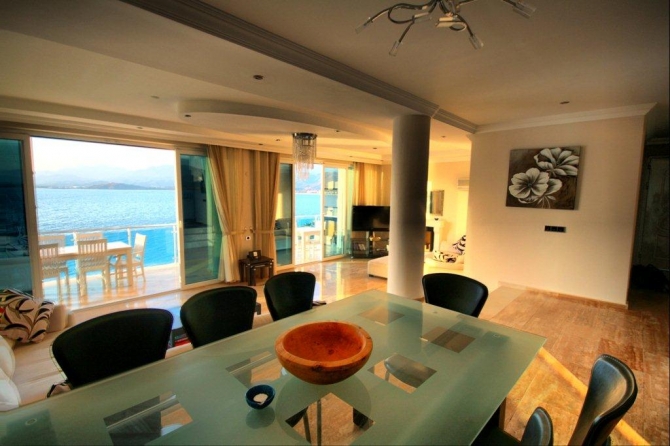 Luxury Sovalye Island villa