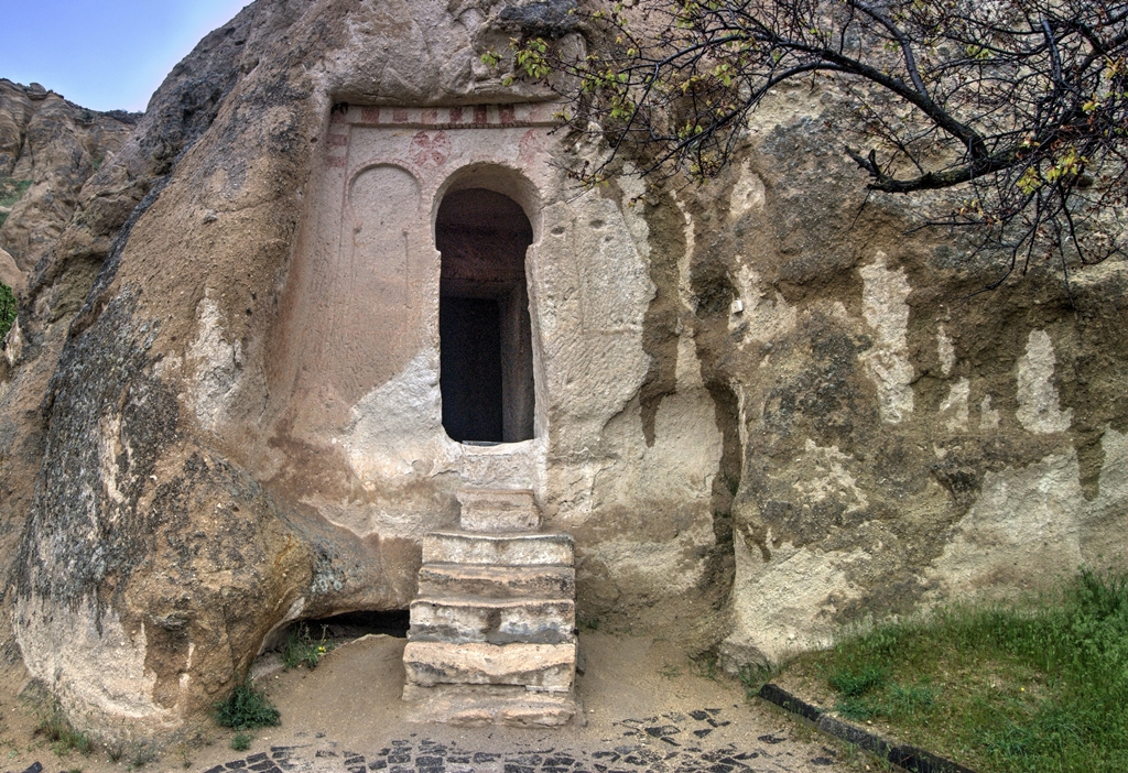 卡帕多奇亚的山洞教堂