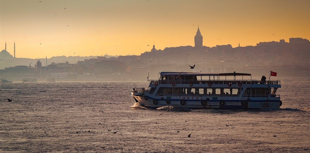 Istanbul ferry cruise