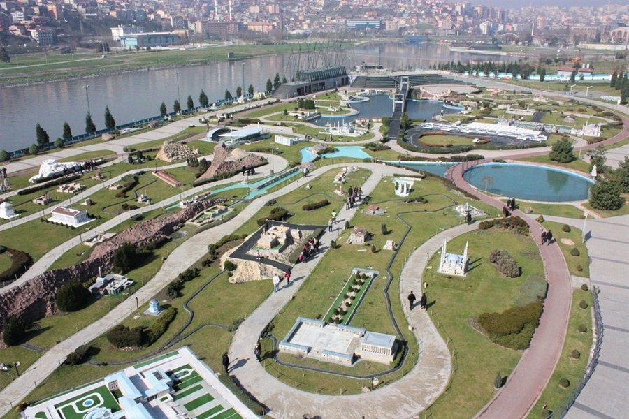 Istanbul theme park