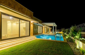 Luxury bungalow style villas in Ortakent for sale