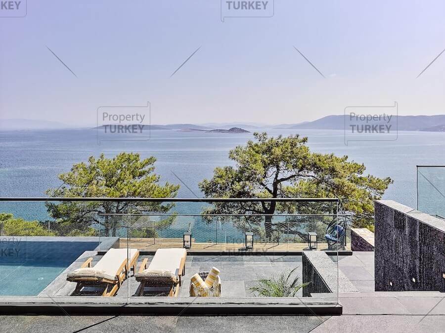 Luxury residence with sea views for sale in Turkbuku