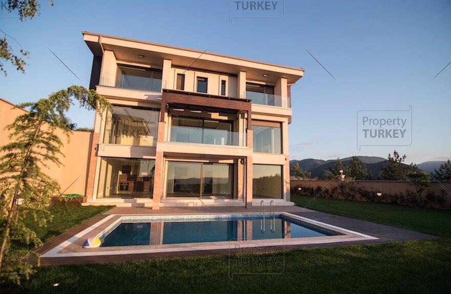 Istanbul villa with Sapanca lake view for sale