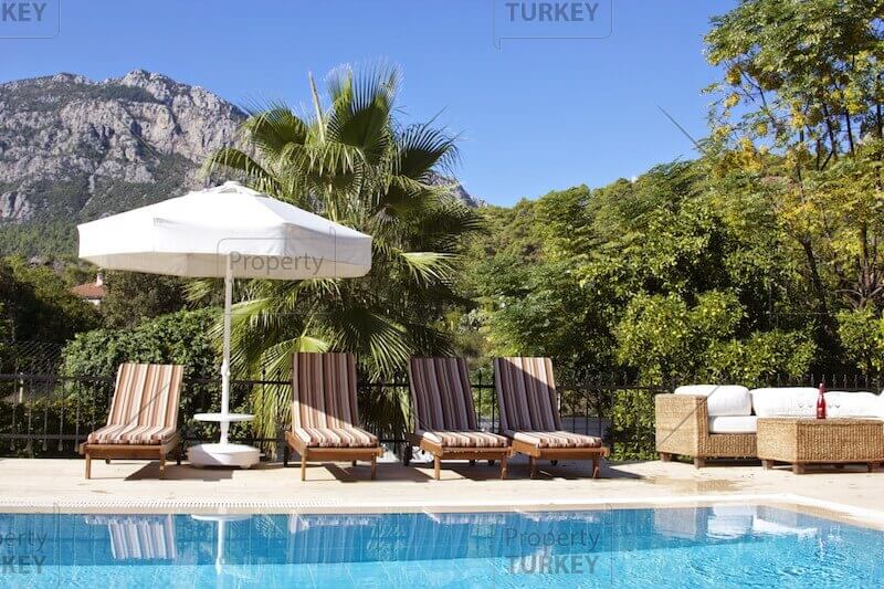 Modern furnished Kemer villa with large pool - Property Turkey