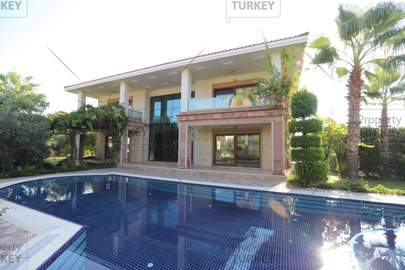 Spacious mansion for sale in Kemer